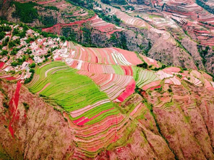 這條云南最美公路，適合自駕，現在還免費--怒江最美公路